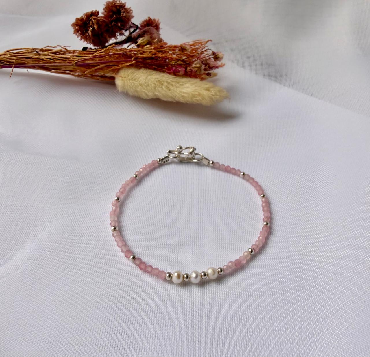 Pulsera Cuarzo Rosa y Perlas